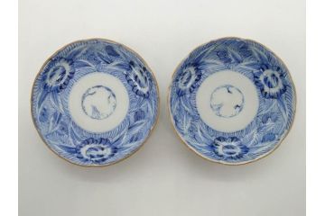 江戸期　伊万里　染付　線描　花唐草　松竹梅文　約10cm　3.2寸　一筆一筆丁寧な職人の絵付けが見事な小皿5枚セット(和皿、和食器、三寸二分)(R-073123)
