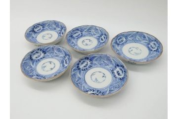 江戸期　伊万里　染付　線描　花唐草　松竹梅文　約10cm　3.2寸　一筆一筆丁寧な職人の絵付けが見事な小皿5枚セット(和皿、和食器、三寸二分)(R-073124)