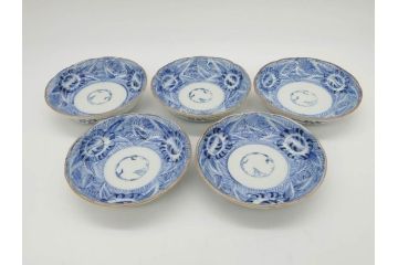 江戸期　伊万里　染付　線描　花唐草　松竹梅文　約10cm　3.2寸　一筆一筆丁寧な職人の絵付けが見事な小皿5枚セット(和皿、和食器、三寸二分)(R-073124)