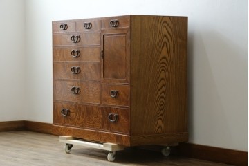 中古　美品　高級品　江戸指物家具　前面欅(ケヤキ)材　側面キハダ材　内部桐材　上品な和の雰囲気漂う引き出し10杯の収納箪笥　定価約140万円　(R-073169)