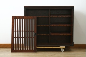 中古　美品　岩谷堂箪笥　内部の作りにも注目!　使い勝手の良いスノコ棚の水屋箪笥サイドボード　(R-073173)