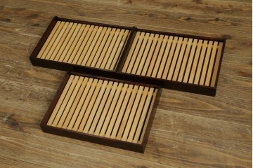 中古　美品　岩谷堂箪笥　内部の作りにも注目!　使い勝手の良いスノコ棚の水屋箪笥サイドボード　(R-073173)