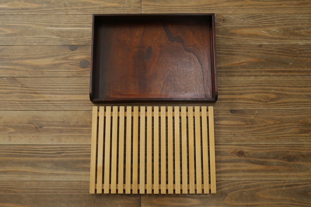 中古　美品　岩谷堂箪笥　内部の作りにも注目!　使い勝手の良いスノコ棚の水屋箪笥サイドボード　(R-073173)