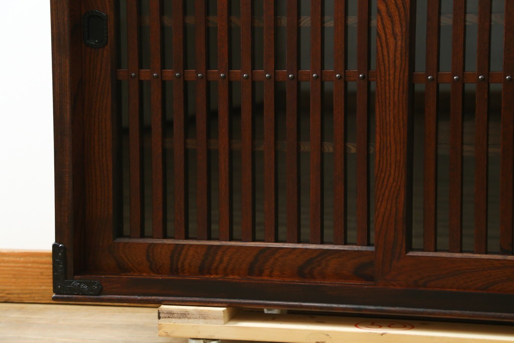 中古　美品　岩谷堂箪笥　内部の作りにも注目!　使い勝手の良いスノコ棚の水屋箪笥サイドボード　(R-073173)