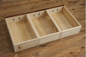 中古　美品　岩谷堂箪笥　品の良い佇まいが和の空間を引き立てる水屋箪笥(茶タンス、茶棚、収納棚、戸棚、キャビネット、上下バラ売り可能)(定価約68万円)(R-073173)