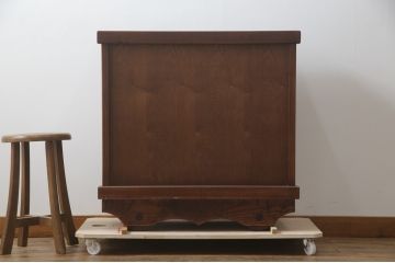 中古　美品　ニレ材　アンティーク調の品のある佇まいが魅力的な車箪笥(和箪笥、収納たんす、整理タンス、サイドチェスト、戸棚、引き出し)(R-073175)