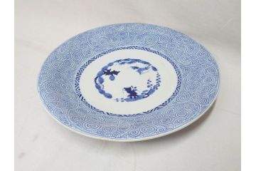 太明成化年製　古伊万里　染付　蛸唐草文　松竹梅図　1尺5寸皿　約46cm　繊細な美しい絵付けに魅了される大皿(一尺五寸、和食器、和皿)(R-073179)