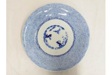 太明成化年製　古伊万里　染付　蛸唐草文　松竹梅図　1尺3寸皿　約42cm　繊細な美しい絵付けに魅了される大皿(一尺三寸、和食器、和皿)(R-073180)