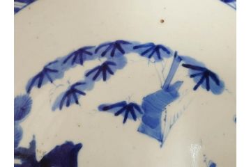 太明成化年製　古伊万里　染付　蛸唐草文　松竹梅図　1尺3寸皿　約42cm　繊細な美しい絵付けに魅了される大皿(一尺三寸、和食器、和皿)(R-073180)
