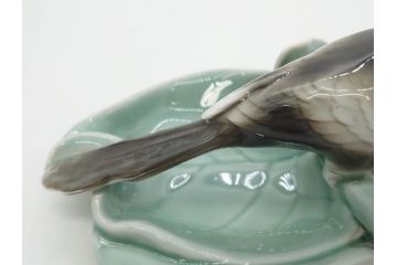深川製　オールド深川　柿に尾長　細部まで凝ったつくりが魅力的な菓子皿(鳥、菓子器、小物入れ、和皿)(R-073186)