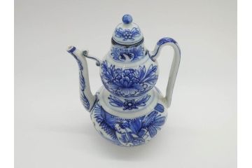 中国　青花　人物図　繊細な意匠にこだわりを感じる執壺(茶壺、しょうゆ差し、醤油瓶、水差し、注子、水注、茶道具)(R-073187)