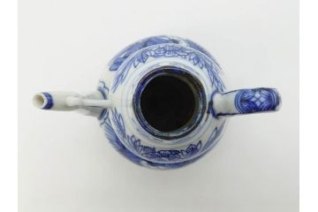 中国　青花　人物図　繊細な意匠にこだわりを感じる執壺(茶壺、しょうゆ差し、醤油瓶、水差し、注子、水注、茶道具)(R-073187)