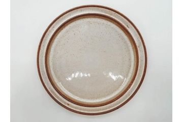 デンマーク　STOGO　優しい色合いが落ち着いた雰囲気を醸し出すプレート3枚セット(皿、北欧食器)(R-073190)