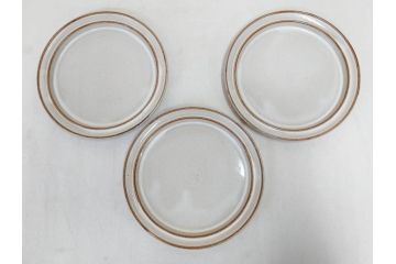 デンマーク　STOGO　優しい色合いが落ち着いた雰囲気を醸し出すプレート3枚セット(皿、北欧食器)(R-073191)