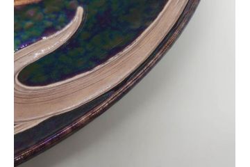秋塘陶園　中村翠恒　鯉之図　1.1尺皿　約34cm　大胆に描かれた豪華な絵付けが目を惹く額皿(大皿、和皿、飾り皿、飾皿、和食器、一尺一寸、共箱付き)(R-073192)