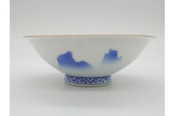 深川製磁　オールド深川　染付　金彩　約18cm　6寸　一つ一つ丁寧に絵付けされた風景図が美しい鉢(深皿、和皿、和食器、六寸、共箱付き)(R-073195)