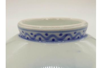 深川製磁　オールド深川　染付　金彩　約18cm　6寸　一つ一つ丁寧に絵付けされた風景図が美しい鉢(深皿、和皿、和食器、六寸、共箱付き)(R-073195)