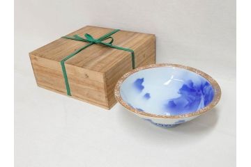 深川製磁　オールド深川　染付　金彩　約18cm　6寸　一つ一つ丁寧に絵付けされた風景図が美しい鉢(深皿、和皿、和食器、六寸、共箱付き)(R-073195)