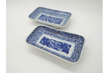 江戸期　冨貴長春　古伊万里　染付　蛸唐草文　約21cm　6.9寸　一筆一筆丁寧に描かれた長皿2枚セット(角皿、和皿、和食器、六寸九分)(R-073196)