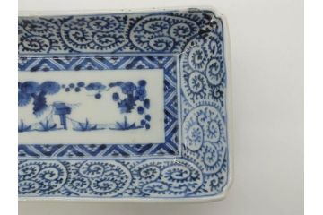 江戸期　大明成化年製　古伊万里　染付　蛸唐草　松竹梅文　約21cm　6.7寸　意匠を凝らしたデザインが素敵な長皿2枚セット(角皿、和皿、和食器、六寸七分)(R-073197)