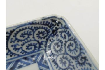 江戸期　大明成化年製　古伊万里　染付　蛸唐草　松竹梅文　約21cm　6.7寸　意匠を凝らしたデザインが素敵な長皿2枚セット(角皿、和皿、和食器、六寸七分)(R-073197)