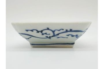 江戸期　大明成化年製　古伊万里　染付　蛸唐草　松竹梅文　約21cm　6.7寸　意匠を凝らしたデザインが素敵な長皿2枚セット(角皿、和皿、和食器、六寸七分)(R-073197)