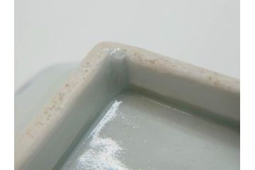 江戸期　大明成化年製　古伊万里　染付　蛸唐草　松竹梅文　約21cm　6.7寸　意匠を凝らしたデザインが素敵な長皿2枚セット(角皿、和皿、和食器、六寸七分)(R-073197)