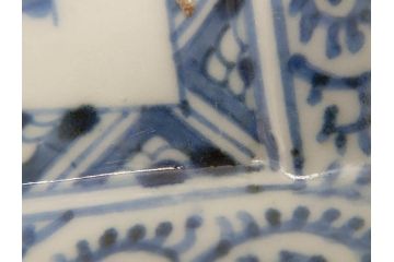 江戸期　大明成化年製　古伊万里　染付　蛸唐草　松竹梅文　約21cm　6.7寸　意匠を凝らしたデザインが素敵な長皿2枚セット(角皿、和皿、和食器、六寸七分)(R-073197)