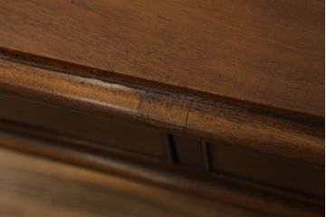 イギリスアンティーク　Lloyd's Antiques(ロイズ・アンティークス)取り扱い　ウォールナット材　クラシカルな雰囲気溢れるコンソールテーブル(デスク、ワークデスク、在宅用、在宅ワーク用、平机、英国)(R-073219)