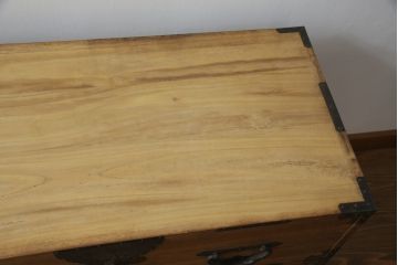 和製アンティーク　上手物　総桐(キリ)材　木地色　木瓜(モッコ)引き手が魅力的な時代箪笥ローボード(総桐箪笥、総桐たんす、和タンス、衣装たんす、整理タンス、収納タンス、引き出し、ローチェスト、テレビ台、テレビボード)(R-073226)