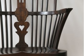 中古　希少!!　松本民芸家具　中古ではなかなかお目にかかれない猫脚ウィンザーチェア(ウインザーチェア、アームチェア、板座チェア、ダイニングチェア、椅子、イス)(定価約34万円)(R-073227)
