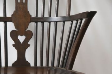 中古　希少!!　松本民芸家具　中古ではなかなかお目にかかれない猫脚ウィンザーチェア(ウインザーチェア、アームチェア、板座チェア、ダイニングチェア、椅子、イス)(定価約34万円)(R-073228)