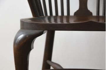 中古　希少!!　松本民芸家具　中古ではなかなかお目にかかれない猫脚ウィンザーチェア(ウインザーチェア、アームチェア、板座チェア、ダイニングチェア、椅子、イス)(定価約34万円)(R-073228)
