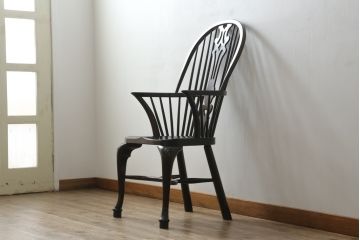 中古　希少!!　松本民芸家具　中古ではなかなかお目にかかれない猫脚ウィンザーチェア(ウインザーチェア、アームチェア、板座チェア、ダイニングチェア、椅子、イス)(定価約34万円)(R-073229)