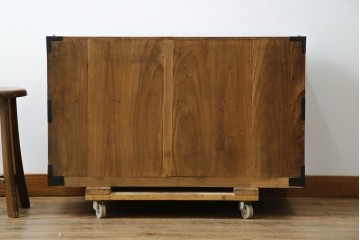 和製アンティーク　前面欅(ケヤキ)材　漆塗り　使い込まれた風合いが味わい深い時代箪笥ローチェスト　(R-073231)