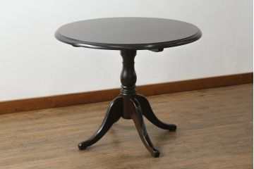 中古　美品　松本民芸家具　クラシカルな雰囲気が漂うC型丸卓(ラウンドテーブル、丸テーブル、コーヒーテーブル、カフェテーブル、サイドテーブル)(定価約18万円)(R-073233)