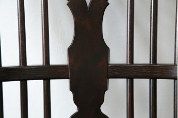 中古　美品!!　松本民芸家具　シックな色合いとクラシカルな佇まいが魅力のホイールバックウィンザーチェア(ウインザーチェア、アームチェア、板座チェア、ダイニングチェア、椅子、イス)(定価約19万8千円)(R-073269)