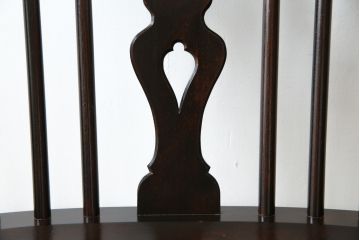 中古　美品!!　松本民芸家具　シックな色合いとクラシカルな佇まいが魅力のホイールバックウィンザーチェア(ウインザーチェア、アームチェア、板座チェア、ダイニングチェア、椅子、イス)(定価約19万8千円)(R-073269)