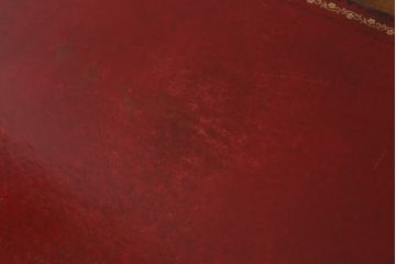 イギリスアンティーク　マホガニー材　ガラス天板付き　格調高い雰囲気溢れるレザートップニーホールデスク(両袖机、プレジデントデスク、ワークデスク、在宅用、在宅ワーク用、英国)(R-073271)