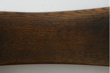 中古　美品　飛騨産業　PROVINCIAL(プロヴィンシャル・プロビンシャル)　シックな色合いと曲線を描くデザインが魅力的なブレースバックチェア4脚セット(ダイニングチェア、板座チェア)(定価4脚で約44万円)(R-073273)
