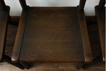 中古　美品　飛騨産業　PROVINCIAL(プロヴィンシャル・プロビンシャル)　シックな色合いと曲線を描くデザインが魅力的なブレースバックチェア4脚セット(ダイニングチェア、板座チェア)(定価4脚で約44万円)(R-073273)