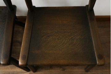 中古　美品　飛騨産業　PROVINCIAL(プロヴィンシャル・プロビンシャル)　シックな色合いと曲線を描くデザインが魅力的なブレースバックチェア4脚セット(ダイニングチェア、板座チェア)(定価4脚で約44万円)(R-073273)