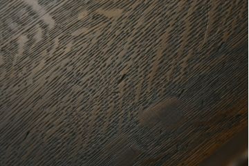 中古　美品　飛騨産業　PROVINCIAL(プロヴィンシャル・プロビンシャル)　シックな色合いと曲線を描くデザインが魅力的なブレースバックチェア4脚セット(ダイニングチェア、板座チェア)(定価4脚で約44万円)(R-073273)