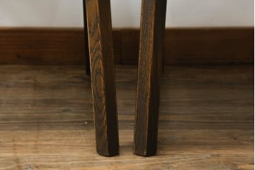 中古　美品　飛騨産業　PROVINCIAL(プロヴィンシャル・プロビンシャル)　シックな色合いと曲線を描くデザインが魅力的なブレースバックチェア4脚セット(ダイニングチェア、板座チェア)(定価4脚で約44万円)(R-073273)
