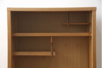 和製ビンテージ　民芸家具　上質な和の空間づくりにおすすめの背の低い置き水屋(置水屋、茶水屋、戸棚、茶棚、収納棚、網代引戸、ヴィンテージ)(R-073275)