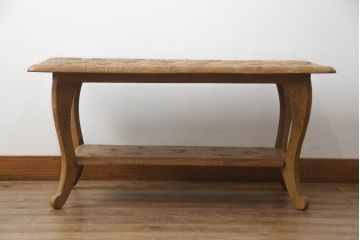 中古　美品!!　日光彫り　大胆な花柄の彫刻が目を引くセンターテーブル(ローテーブル、サイドテーブル)(R-073276)