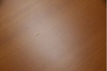 中古　イタリア製　ポラダ(porada)社　すっきりとした佇まいが魅力的なダイニングテーブル(4人掛け、6人掛け、食卓)(定価約32万円)(R-073290)