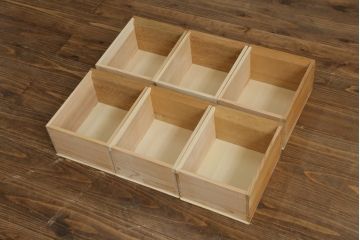 和製ビンテージ　激レアデザイン!!　ストリップド(剥離)　変わったデザインがお洒落なコーナーラック(飾り棚、陳列棚、オープンラック、ヴィンテージ)(R-073292)