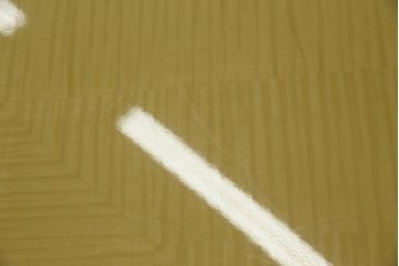 中古　美品!!　IDC大塚家具　SPLENDOR(スプレンダー)　メープル材の明るい色合いが素敵な1本脚の丸テーブル(ラウンドテーブル、ダイニングテーブル、2人掛け、4人掛け)(定価約48万円)(R-073294)