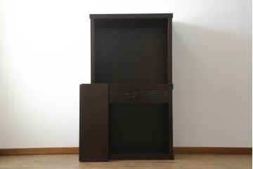 中古　美品　高級品!!　三越百貨店　三方栗材　上質な和の空間を演出する格子引き戸の二段重ね水屋箪笥(食器棚、茶箪笥、キャビネット、収納棚、戸棚、重ねタンス、店舗什器)(R-073295)
